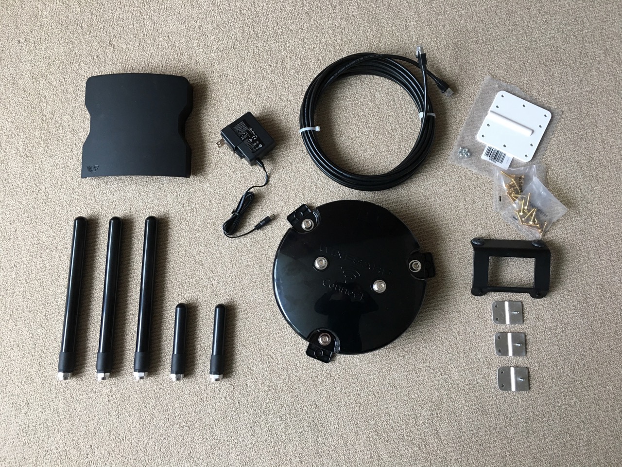 ConnecT 4G1 hardware components 