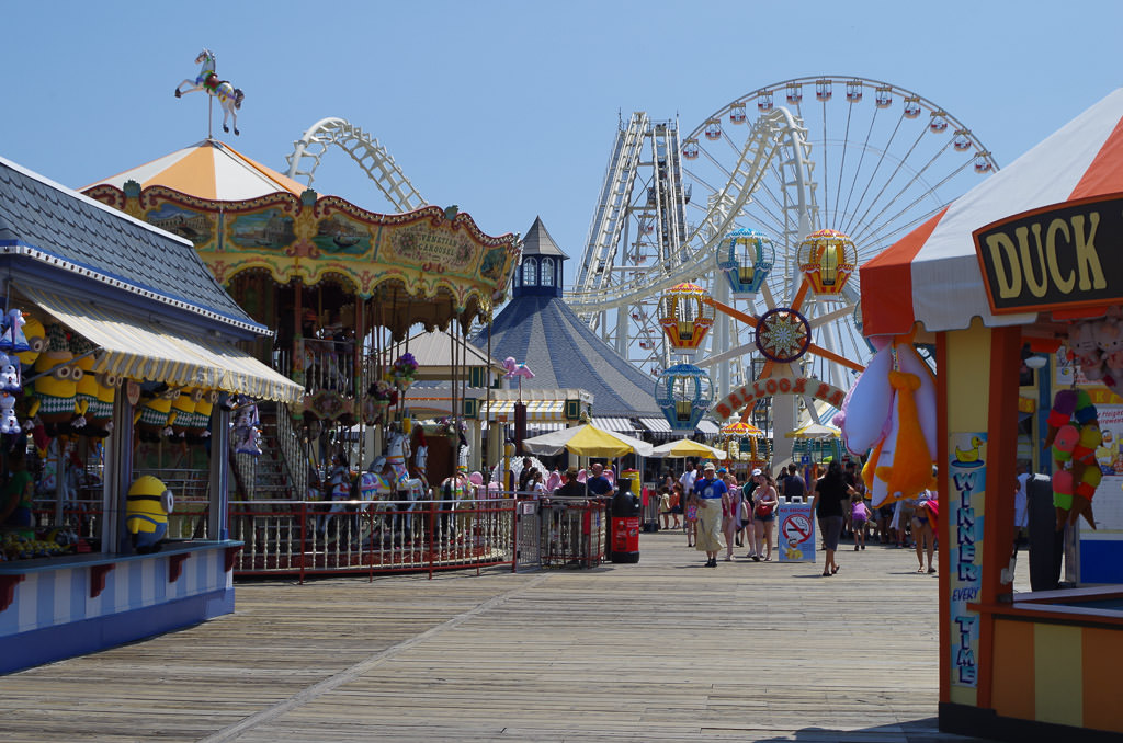 Crows and rides at the Wildwood boardwalk