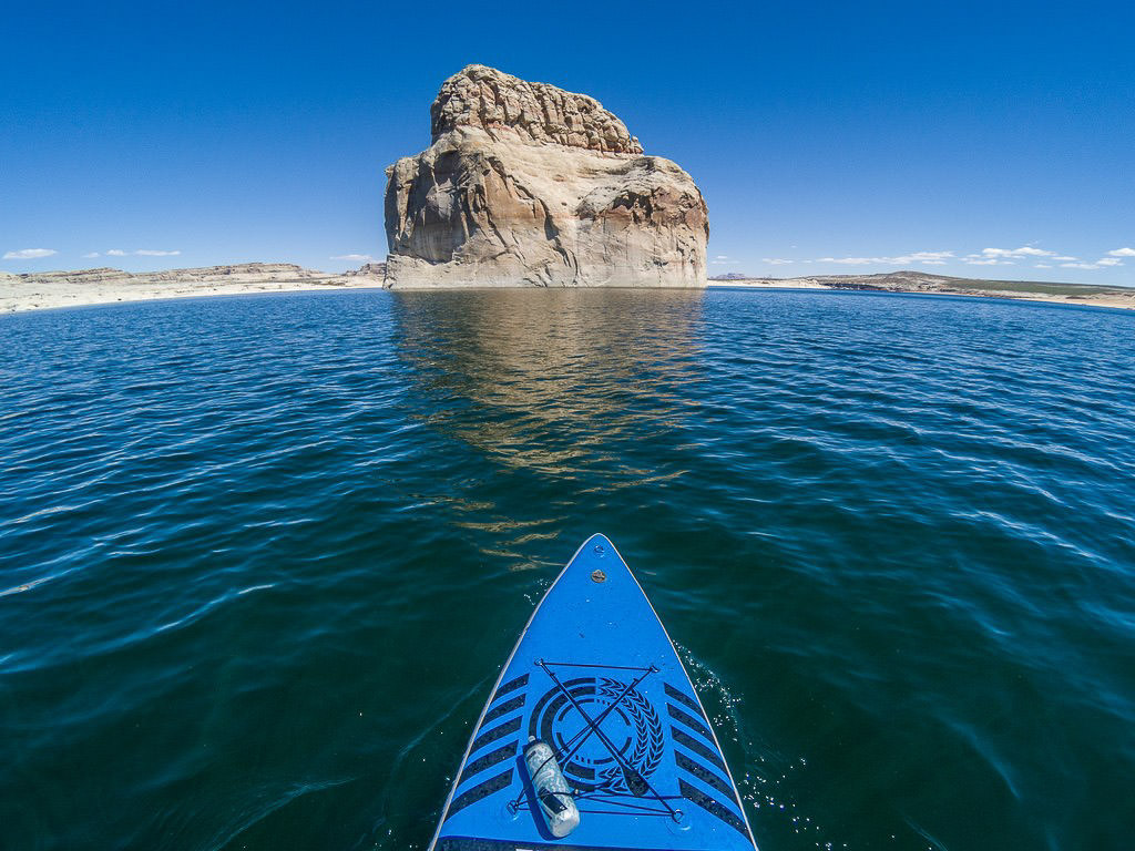 SUP boarding in Lake Powell, Utah